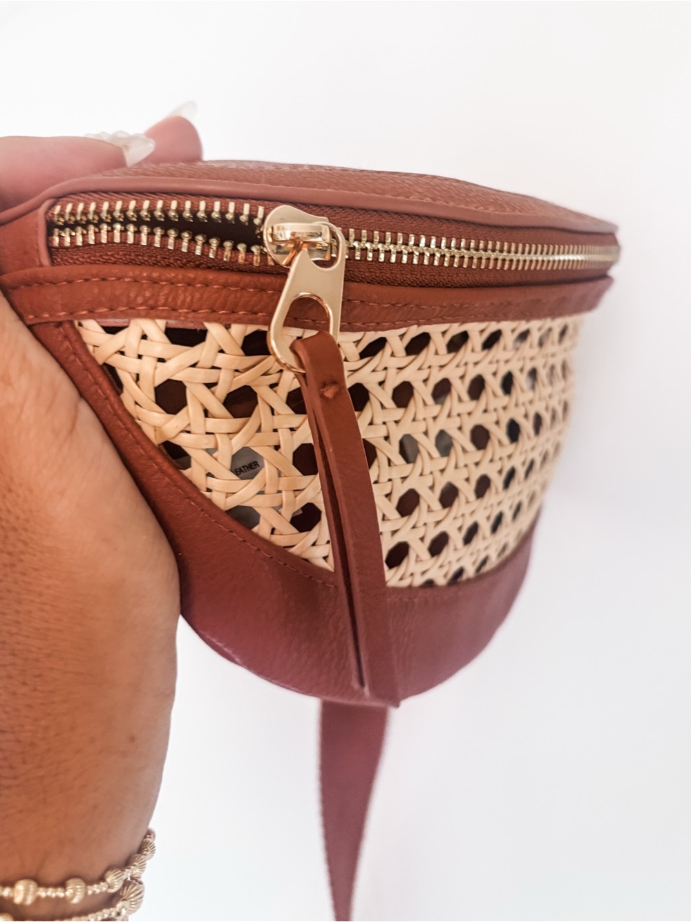 Universal Thread Brown Rattan Woven Boho Crossbody Belt Bag - Picture 5 of 5